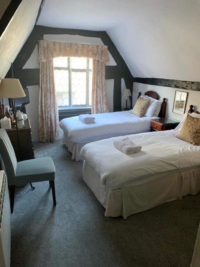 The White Hart Inn Вінчкомб Екстер'єр фото